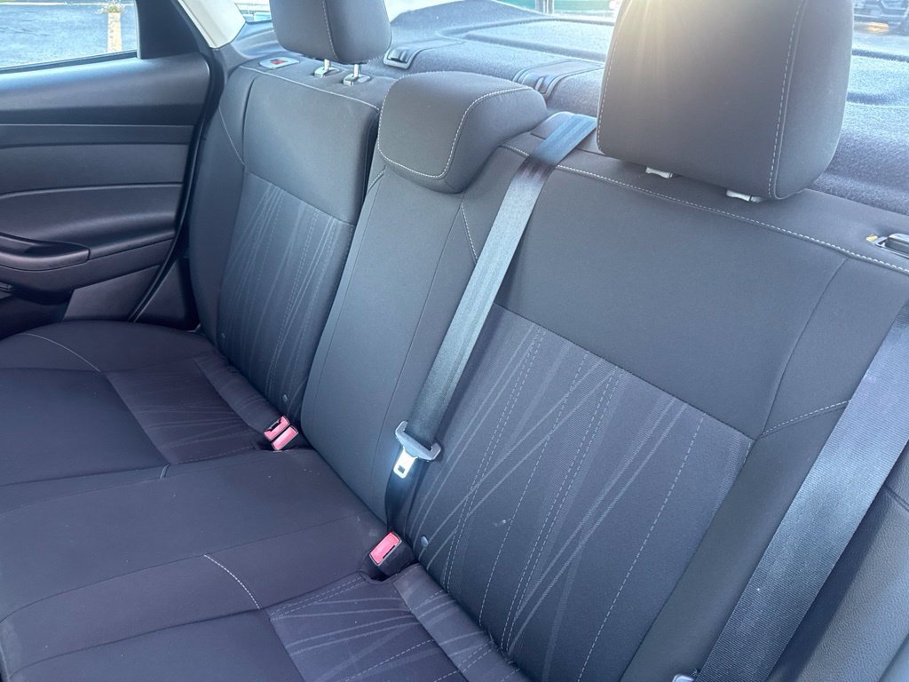 Used 2015 Ford Focus SE FWD image 29