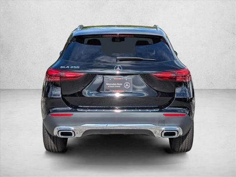 New 2026 Mercedes-Benz GLA 250 image 8