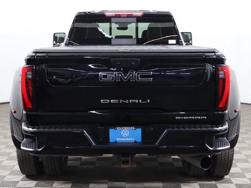Used 2024 GMC Sierra 3500 Denali Ultimate AWD/4WD image 17