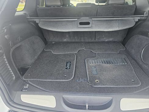 Used 2015 Jeep Grand Cherokee Summit image 10