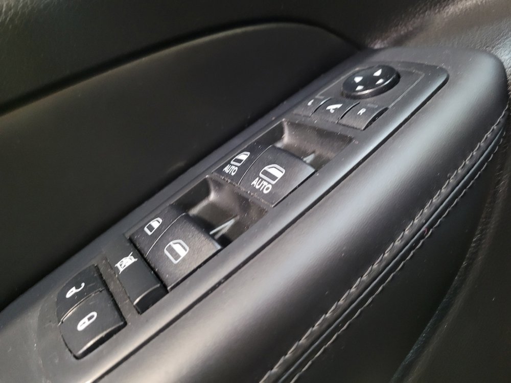 Used 2019 Jeep Grand Cherokee High Altitude AWD/4WD image 27