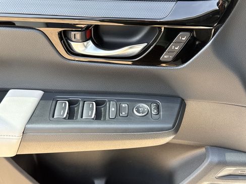 Used 2024 Honda CR-V EX-L image 17
