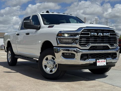 New 2026 RAM 2500 Tradesman AWD/4WD image 2