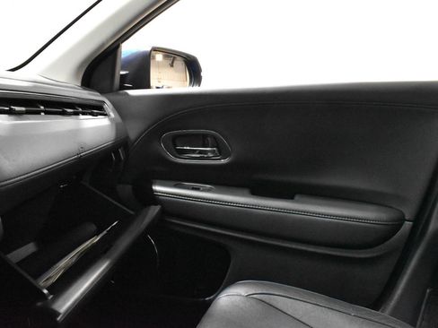 Used 2021 Honda HR-V EX-L image 20