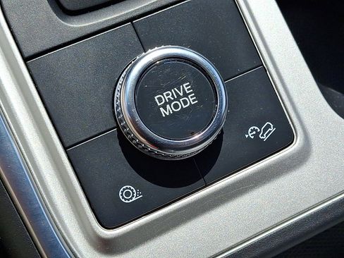 Certified 2023 Ford Explorer XLT w/ Equipment Group 202A image 27