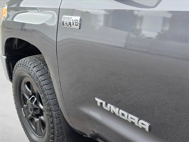 Used 2016 Toyota Tundra SR5 w/ SR5 Upgrade Package AWD/4WD image 15