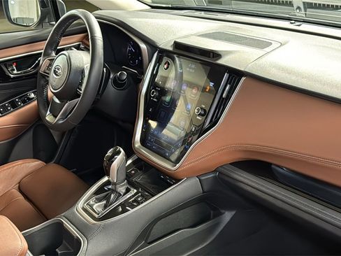 Used 2022 Subaru Outback Touring XT image 11