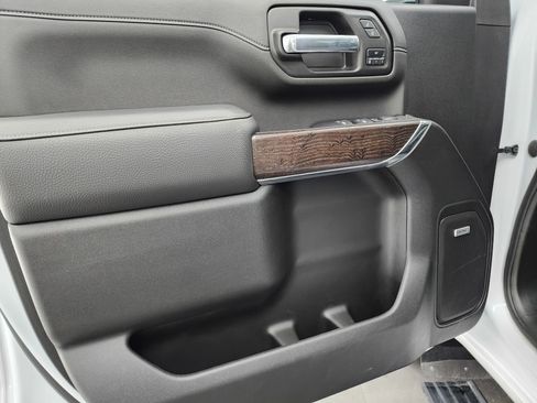 Used 2023 GMC Sierra 3500 Denali w/ Denali Ultimate Package image 47