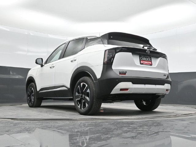 Used 2025 Nissan Kicks SV AWD/4WD image 48