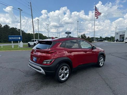 Used 2023 Hyundai Kona SEL FWD image 6