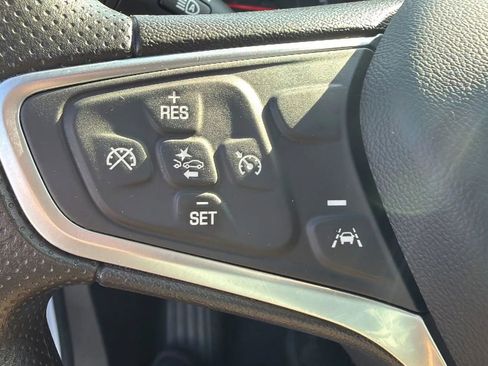 Used 2023 Chevrolet Equinox LS image 15