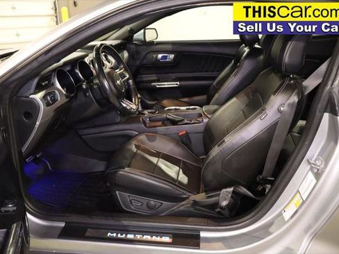 Used 2022 Ford Mustang Premium image 21