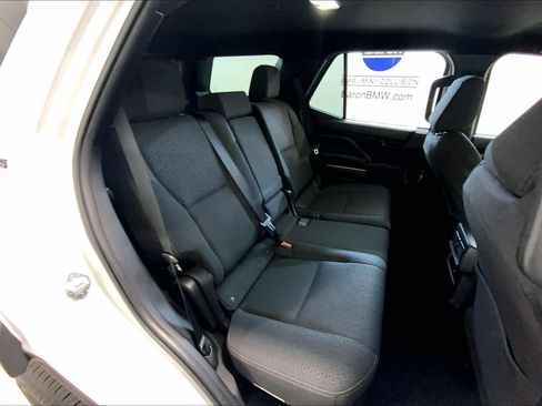 Used 2025 Toyota 4Runner SR5 AWD/4WD image 19