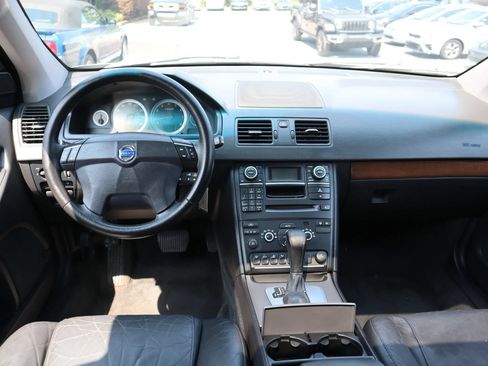 Used 2011 Volvo XC90 3.2 FWD image 22