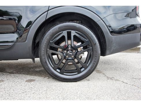 Certified 2024 Kia Telluride EX X-Line AWD/4WD image 30