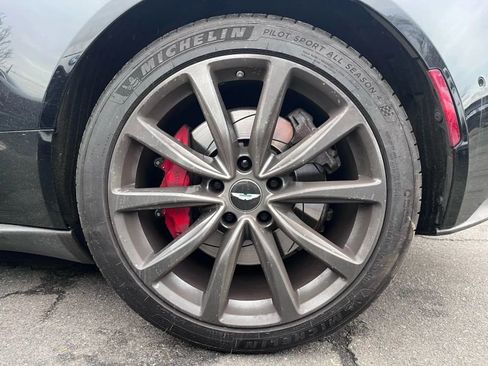 Used 2018 Aston Martin DB11 V12 image 24