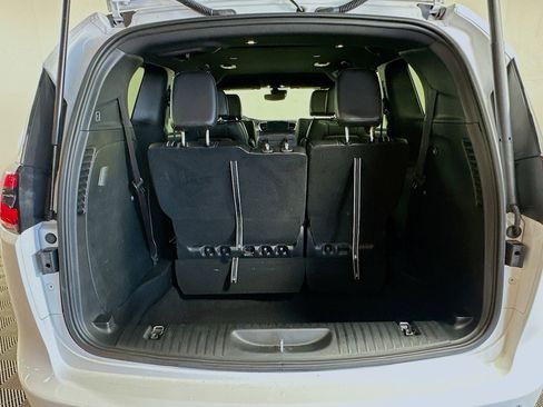 Used 2026 Chrysler Pacifica Select FWD image 24