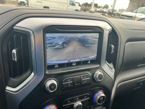 Used 2021 GMC Sierra 1500 SLT image 18