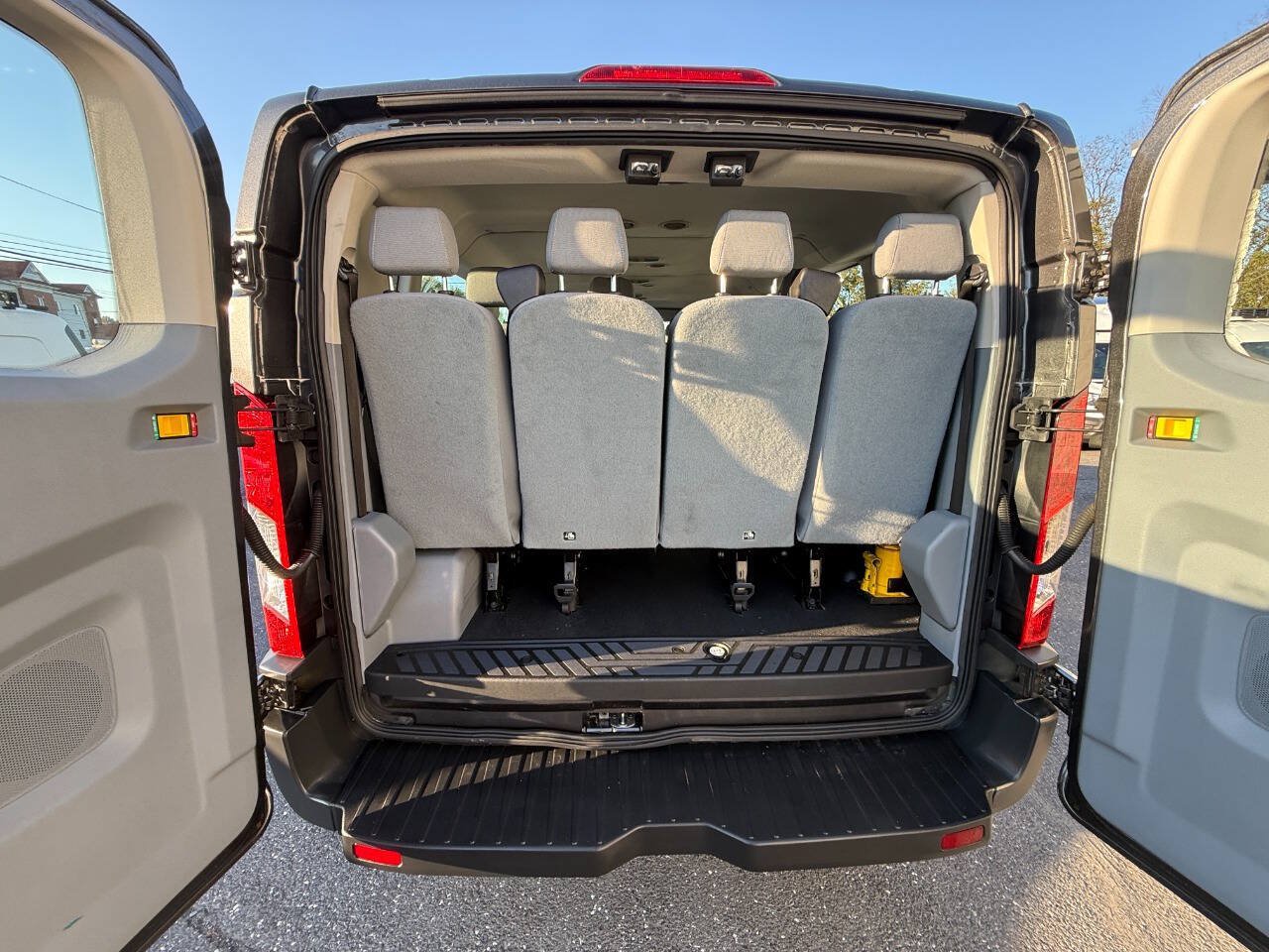 Used 2017 Ford Transit 350 XL RWD image 30