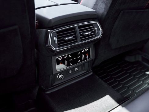 Used 2024 Lamborghini Urus Performante image 64