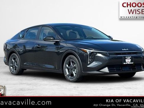 New 2026 Kia K4 FWD image 1