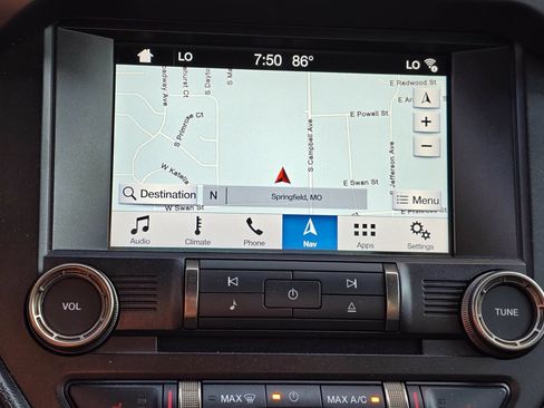 Used 2016 Ford Mustang Shelby GT350 w/ Technology Package RWD image 17