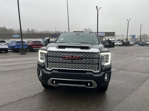 Used 2022 GMC Sierra 2500 Denali w/ Denali Ultimate Package image 9