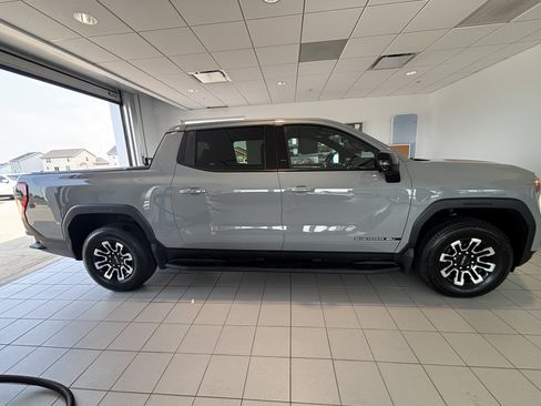 Used 2026 GMC Sierra EV Elevation w/ Premium Package AWD/4WD image 6