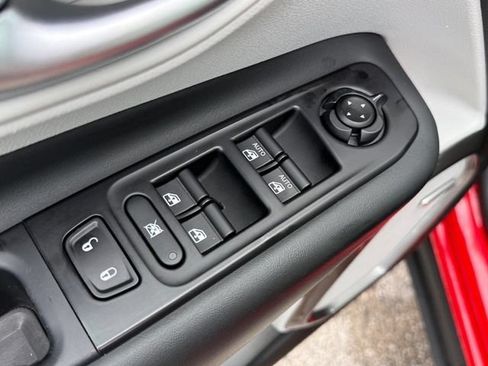 Used 2021 Jeep Renegade Limited w/ Sun & Sound Group AWD/4WD image 23