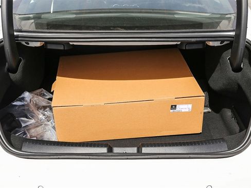 New 2025 Mercedes-Benz CLA 250 4MATIC image 32