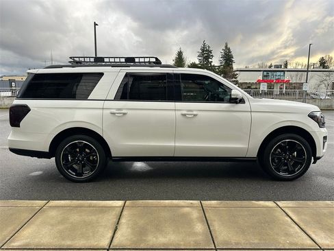 Used 2023 Ford Expedition Max Limited image 43