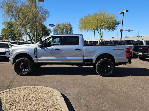 Used 2023 Ford F250 Platinum w/ Tremor Off-Road Package image 9