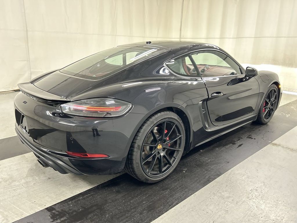 Used 2021 Porsche 718 Cayman GTS RWD image 3