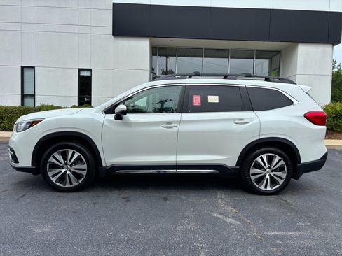Used 2022 Subaru Ascent Limited w/ Technology Package AWD/4WD image 5