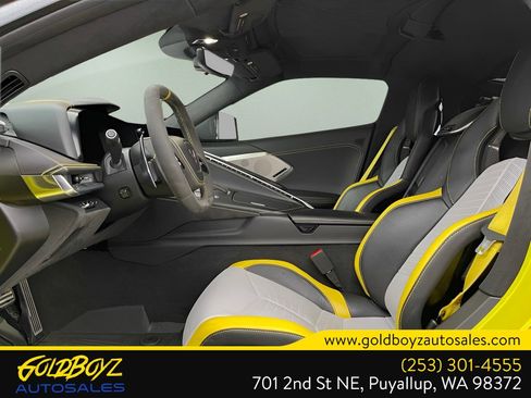 Used 2022 Chevrolet Corvette Stingray Premium Cpe w/ Z51 Performance Package image 19