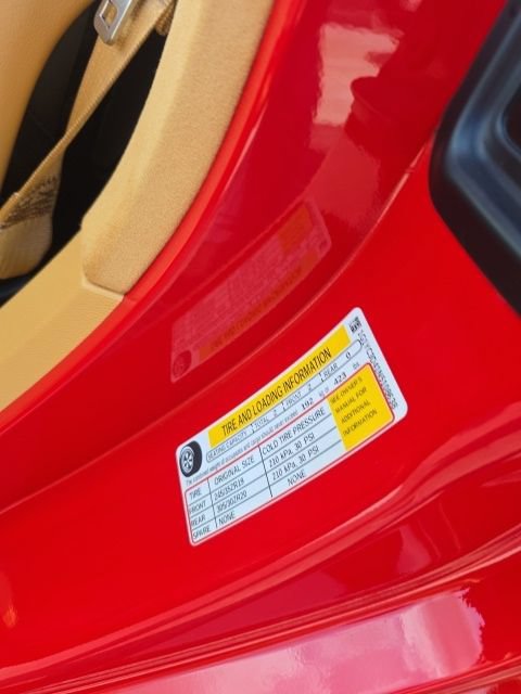 Used 2022 Chevrolet Corvette Stingray Premium Conv w/ Z51 Performance Package RWD image 38