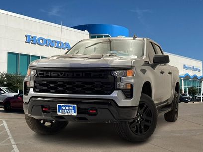 Used 2025 Chevrolet Silverado 1500 Custom Trail Boss w/ LPO, Dark Essentials Package