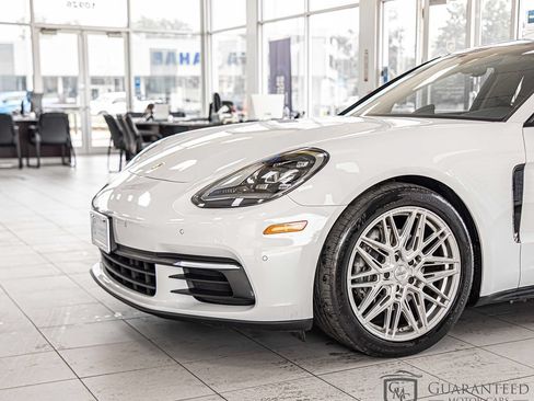 Used 2018 Porsche Panamera 4 AWD/4WD image 5