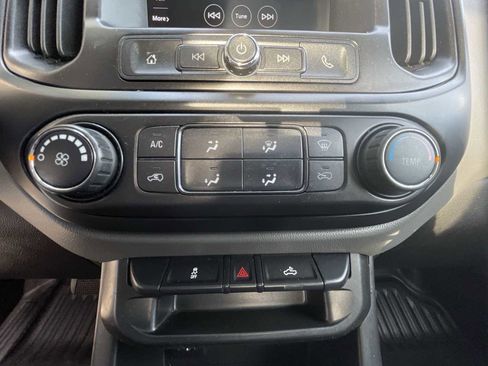 Used 2020 Chevrolet Colorado W/T w/ WT Convenience Package image 30