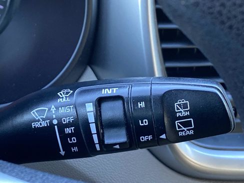 Used 2019 Kia Sorento AWD image 17