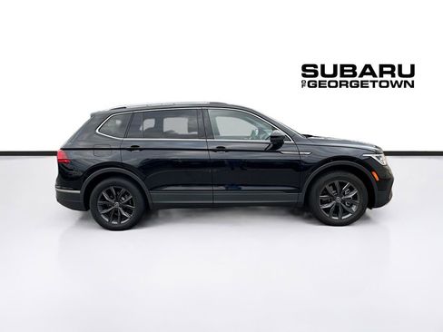 Used 2022 Volkswagen Tiguan SE image 8