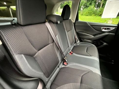 Certified 2023 Subaru Forester Premium AWD/4WD image 16