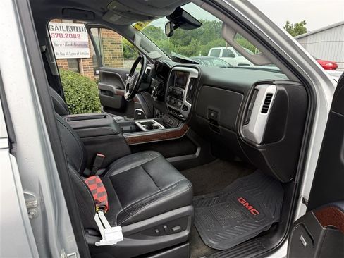 Used 2015 GMC Sierra 2500 SLT w/ Driver Alert Package AWD/4WD image 8