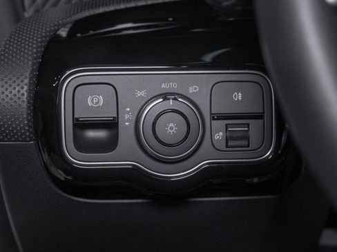 Certified 2026 Mercedes-Benz CLA 250 4MATIC image 18
