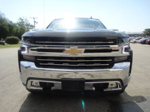 Used 2021 Chevrolet Silverado 1500 LTZ w/ LTZ Premium Package AWD/4WD image 2