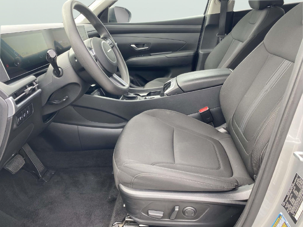 Used 2025 Hyundai Tucson SEL FWD image 14