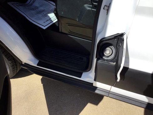 Used 2021 Ford Transit 350 XLT image 9