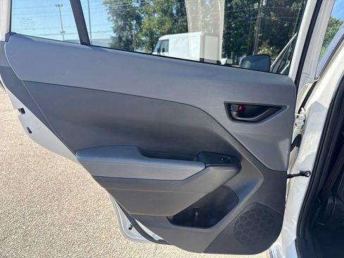 Used 2024 Subaru Crosstrek 2.0i Premium AWD/4WD image 25