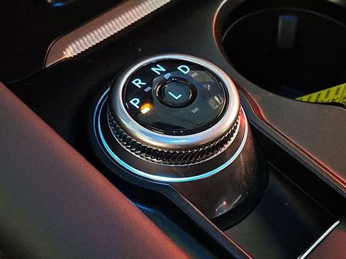 Used 2025 Ford Explorer Active image 17