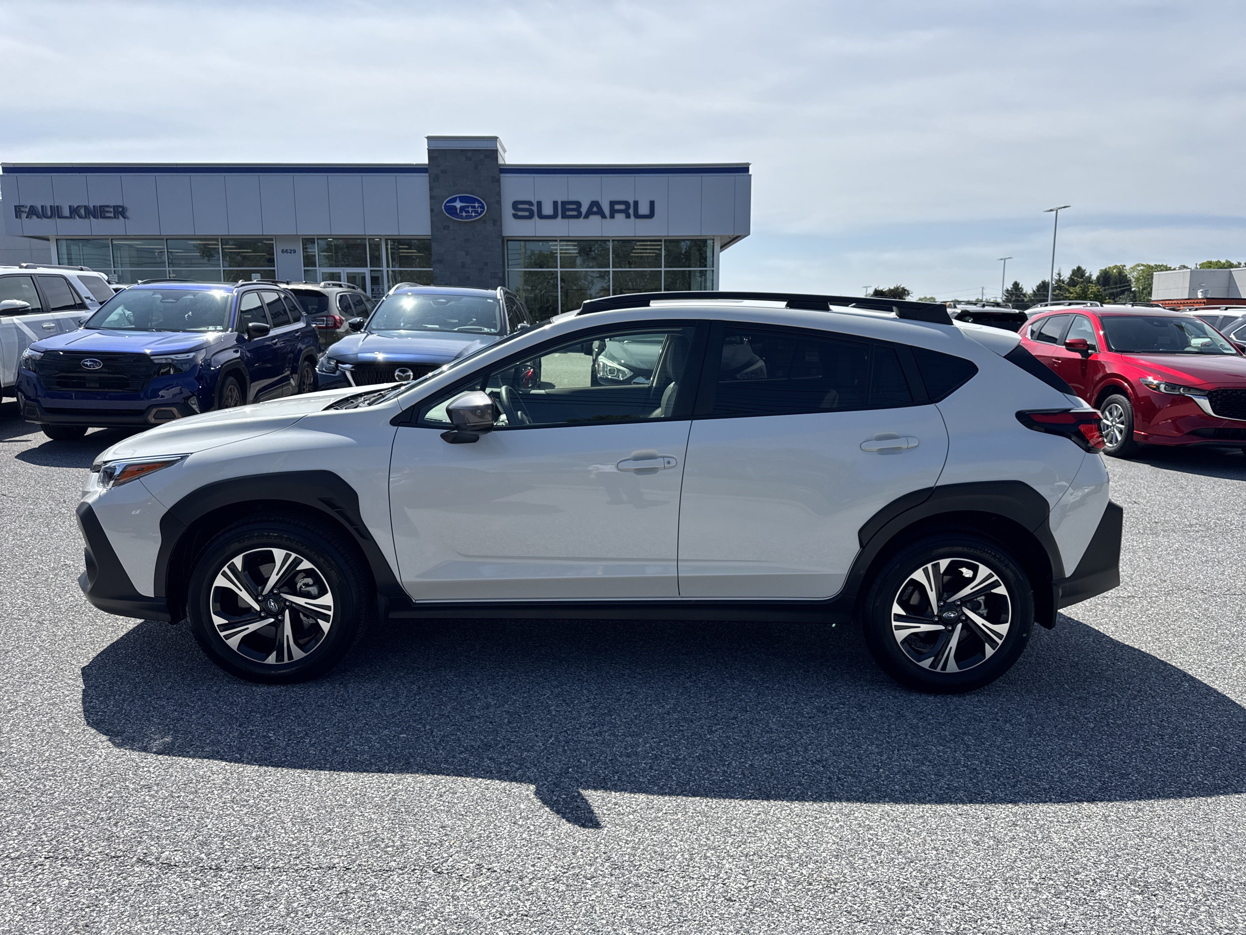 Used 2024 Subaru Crosstrek 2.0i Premium w/ Crosstrek Mirror Package AWD/4WD image 25